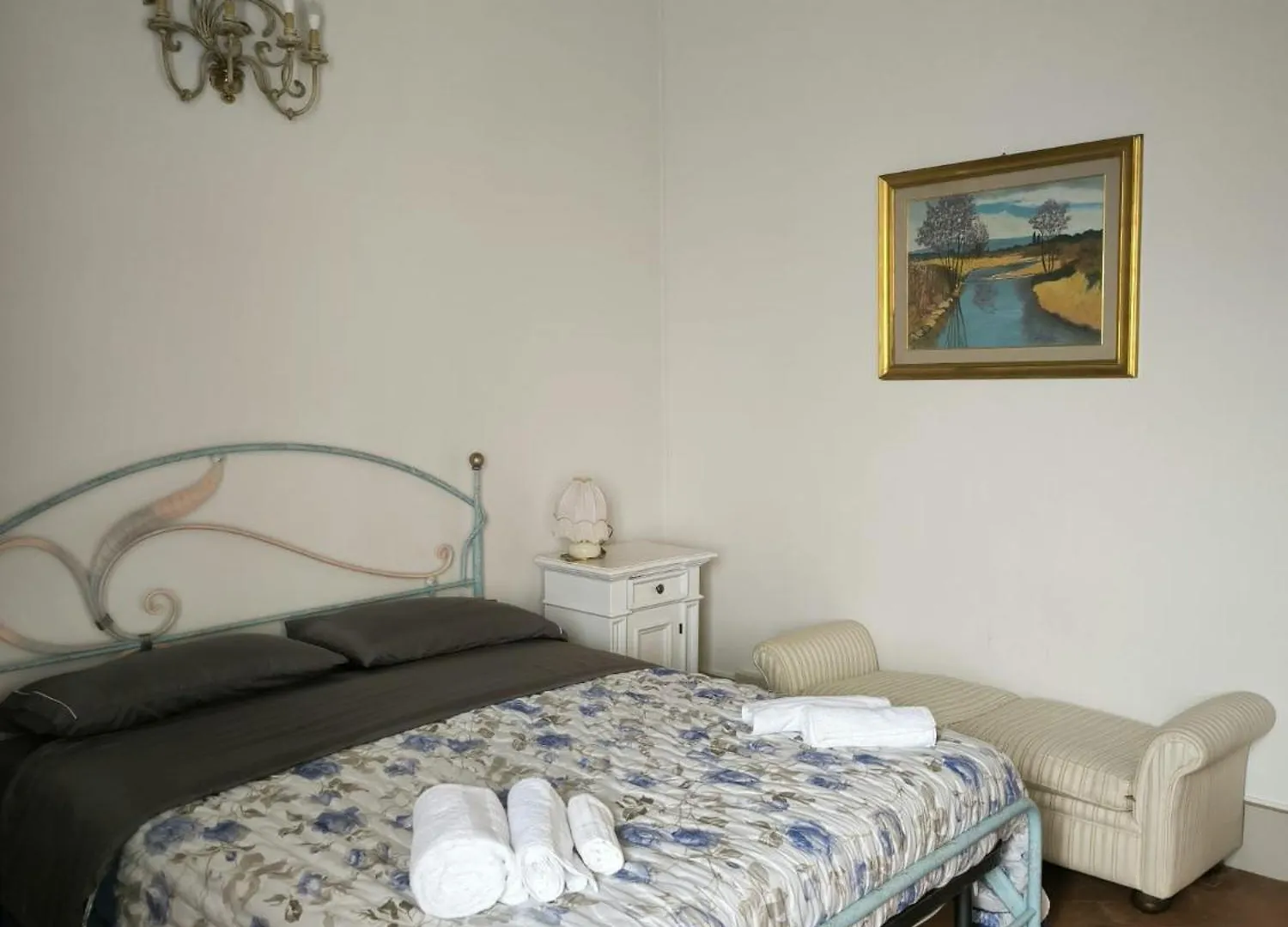 La Giulietta Daire Colle Val D'Elsa İtalya